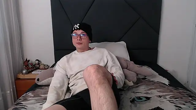 Snapshot of MathewCollin chatting on 01-28-25, 01:27 MathewCollin online show from 01-28-25, 01:27