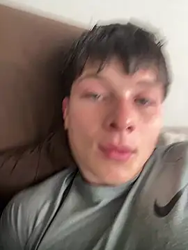 Snapshot of MathewCollin chatting on 07-16-26, 03:18 MathewCollin online show from 07-16-26, 03:18