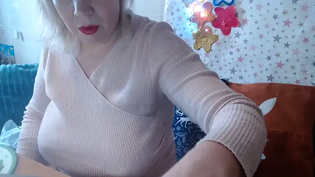 QueenLana online show from 02-17-26, 09:39