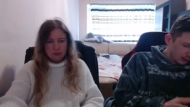 PeterAndJen online show from 03-20-25, 06:30