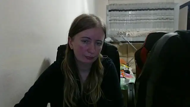 PeterAndJen online show from 10-14-25, 06:52