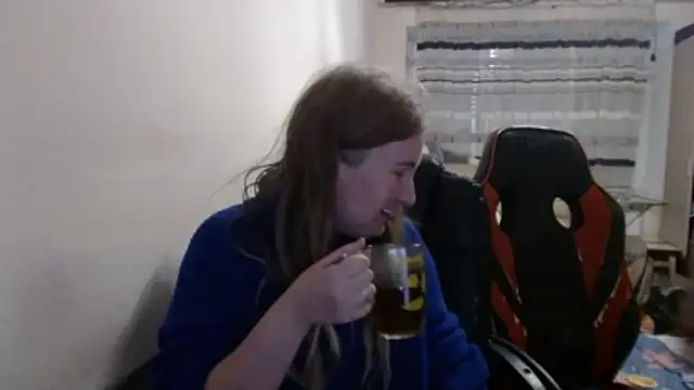 PeterAndJen online show from 01-11-26, 08:36