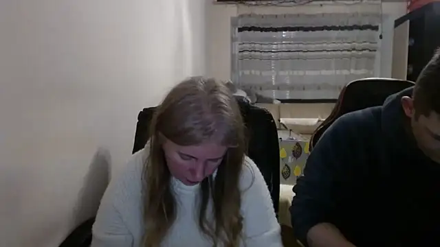 PeterAndJen online show from 03-01-26, 06:32