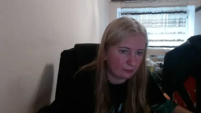 PeterAndJen online show from 05-12-26, 04:15
