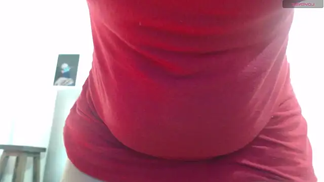 Snapshot of hornystepmommy chatting on 03-05-25, 02:03 hornystepmommy online show from 03-05-25, 02:03