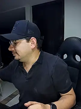 Snapshot of Javibell93 chatting on 02-25-26, 03:27 Javibell93 online show from 02-25-26, 03:27