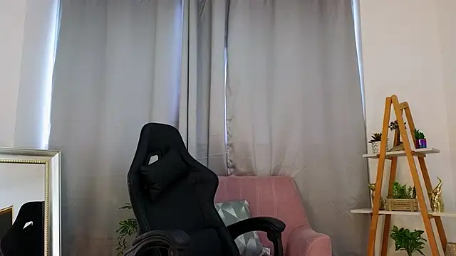 bella  adams online show from 03-07-25, 09:27