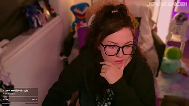 JennKenobi online show from 09-16-25, 02:29