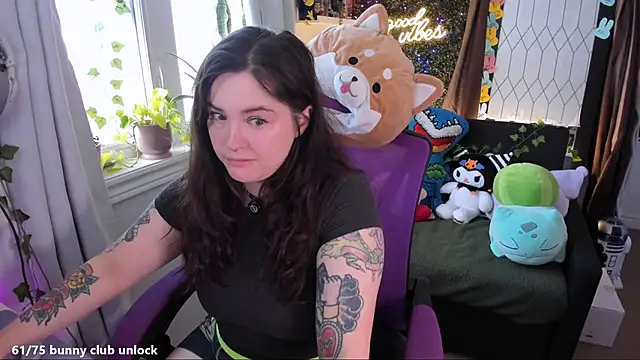 JennKenobi online show from 04-23-26, 01:46