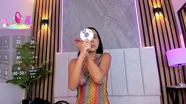 Snapshot of annngels99 chatting on 12-14-25, 04:56 annngels99 online show from 12-14-25, 04:56