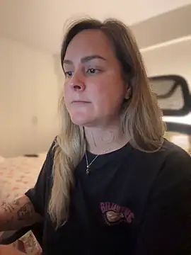 misslulipop online show from 02-26-25, 01:21