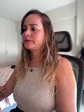 misslulipop online show from 03-18-25, 04:37