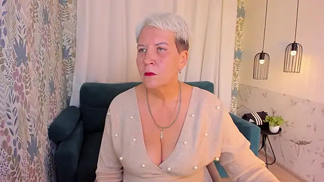 Snapshot of KathySunn chatting on 04-24-26, 01:24 KathySunn online show from 04-24-26, 01:24
