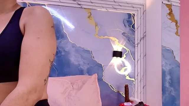 lorrayne  online show from 10-04-25, 12:14