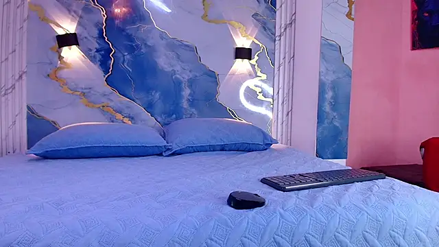 lorrayne  online show from 10-22-25, 12:05