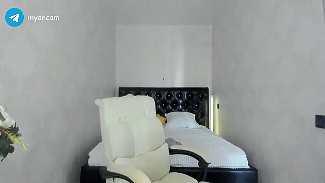  in yan online show from 03-17-25, 03:03