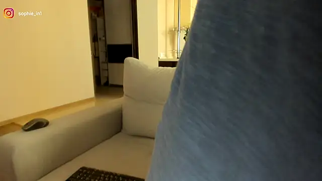  in yan online show from 09-20-25, 04:35