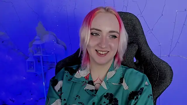 AsheLucker online show from 01-24-25, 02:39