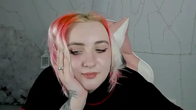 AsheLucker online show from 01-27-25, 02:42