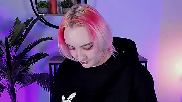 AsheLucker online show from 02-16-25, 08:44