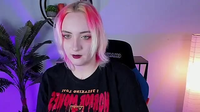 AsheLucker online show from 02-20-25, 02:07