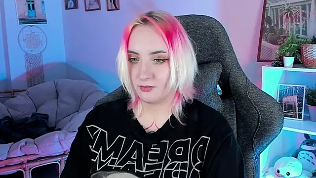 AsheLucker online show from 03-03-25, 05:42