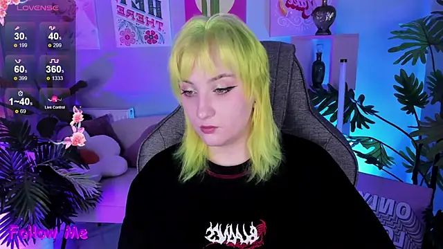 AsheLucker online show from 09-28-25, 02:17