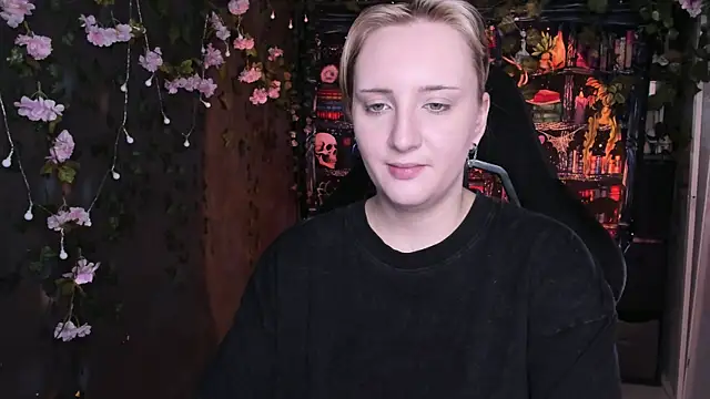 Snapshot of AsheLucker chatting on 07-07-26, 06:47 AsheLucker online show from 07-07-26, 06:47