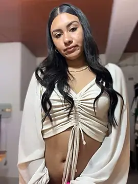 Snapshot of Ambar_pe_ chatting on 01-12-25, 11:36 Ambar pe online show from 01-12-25, 11:36