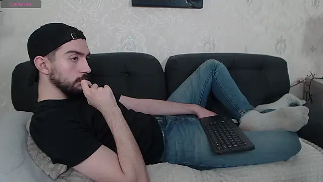 Dylan Best online show from 01-11-25, 02:41