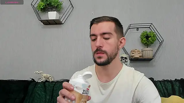 Dylan Best online show from 10-13-25, 11:05