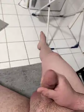 Snapshot of Philip266@xh chatting on 02-11-25, 05:16 Philip266xh online show from 02-11-25, 05:16