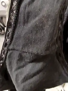 Snapshot of Philip266@xh chatting on 03-11-25, 04:32 Philip266xh online show from 03-11-25, 04:32