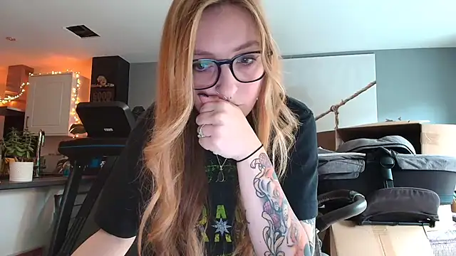 short sweetpea online show from 10-17-25, 02:30