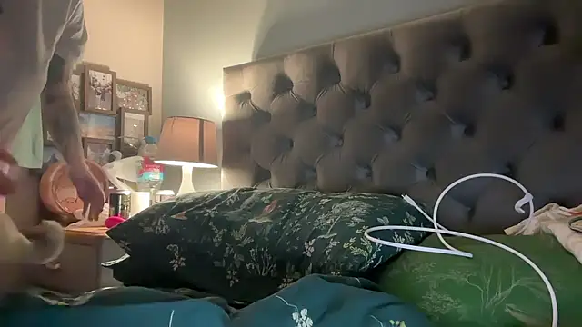 short sweetpea online show from 01-13-26, 09:25