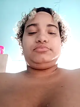 Hilarybunnyy online show from 02-02-26, 07:23