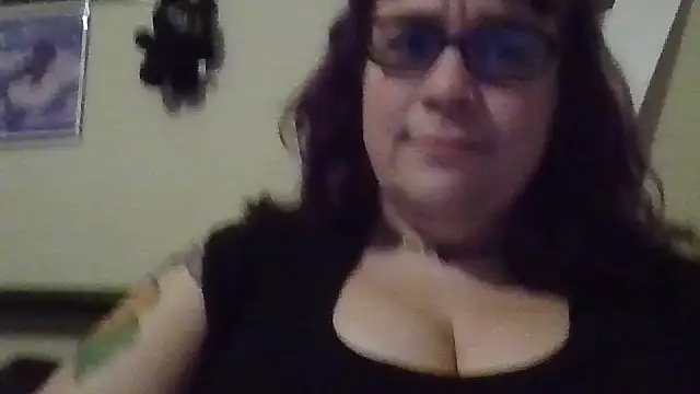 Snapshot of GothyBaby chatting on 04-23-26, 02:24 GothyBaby online show from 04-23-26, 02:24