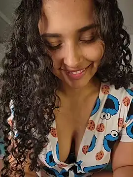Lucy Marin online show from 05-14-26, 12:06
