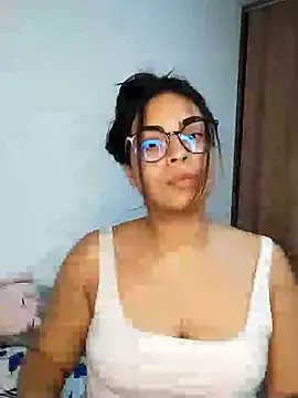 Snapshot of Ivanna2 chatting on 12-20-24, 03:25 Ivanna2 online show from 12-20-24, 03:25