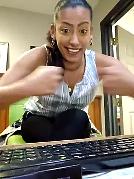 Nikkierosee online show from 02-21-25, 07:45