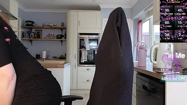 stripmequick online show from 03-25-26, 11:05