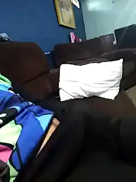 Snapshot of AlexAlejandro13 chatting on 12-05-24, 06:44 AlexAlejandro13 online show from 12-05-24, 06:44