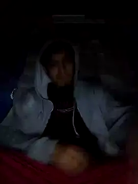 Snapshot of AlexAlejandro13 chatting on 02-07-25, 03:01 AlexAlejandro13 online show from 02-07-25, 03:01