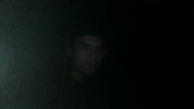 Snapshot of AlexAlejandro13 chatting on 10-01-25, 07:14 AlexAlejandro13 online show from 10-01-25, 07:14