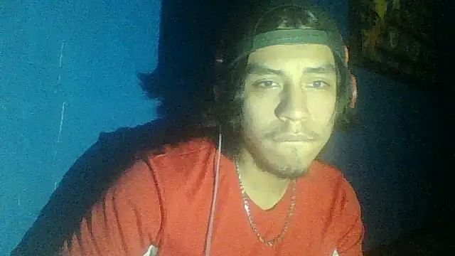 Snapshot of AlexAlejandro13 chatting on 10-03-25, 05:04 AlexAlejandro13 online show from 10-03-25, 05:04