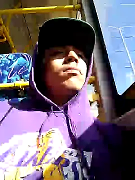 Snapshot of AlexAlejandro13 chatting on 11-02-25, 03:36 AlexAlejandro13 online show from 11-02-25, 03:36