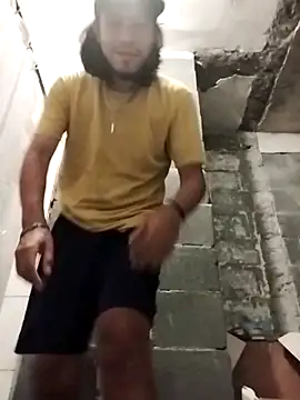 AlexAlejandro13 online show from 04-05-26, 01:47