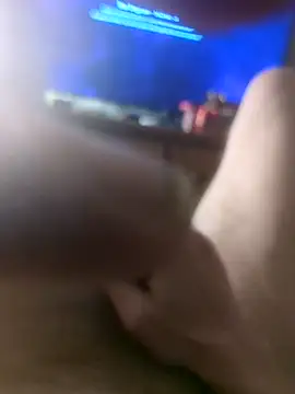 Bottomslut4tops84 online show from 12-19-25, 07:48