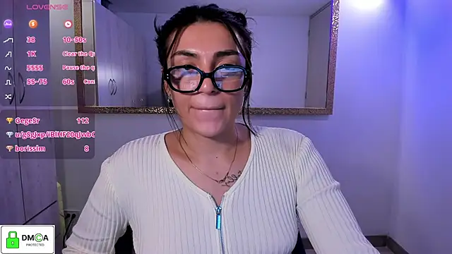 Snapshot of EricaVanderhill chatting on 05-16-26, 12:18 EricaVanderhill online show from 05-16-26, 12:18