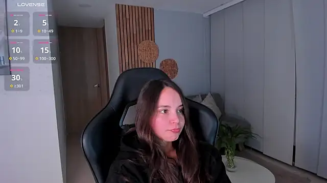 AnnieHallX online show from 10-11-25, 02:33